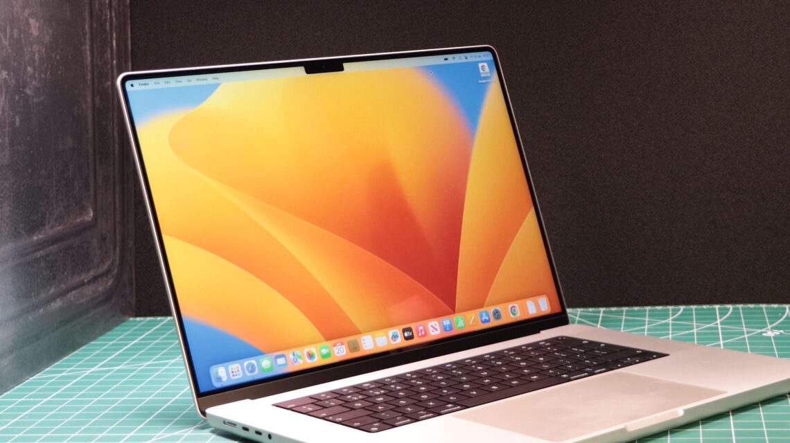 orange discoloration on macbook pro screen